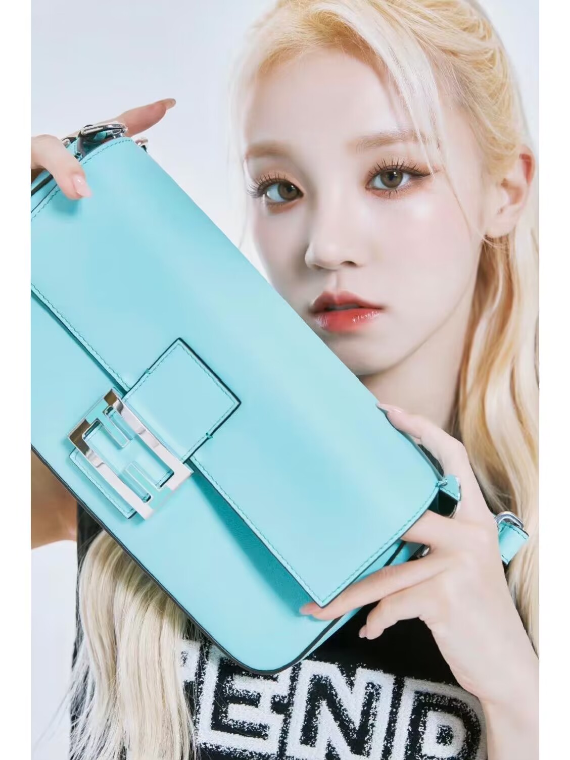 F**di baguette bag-24x14x7cm