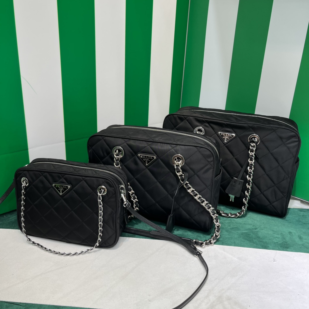 Pradα Vintage Handbags 1BH910