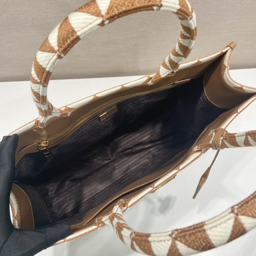 Pra*a tote in saffiano leather 1ba356-39*31*11cm