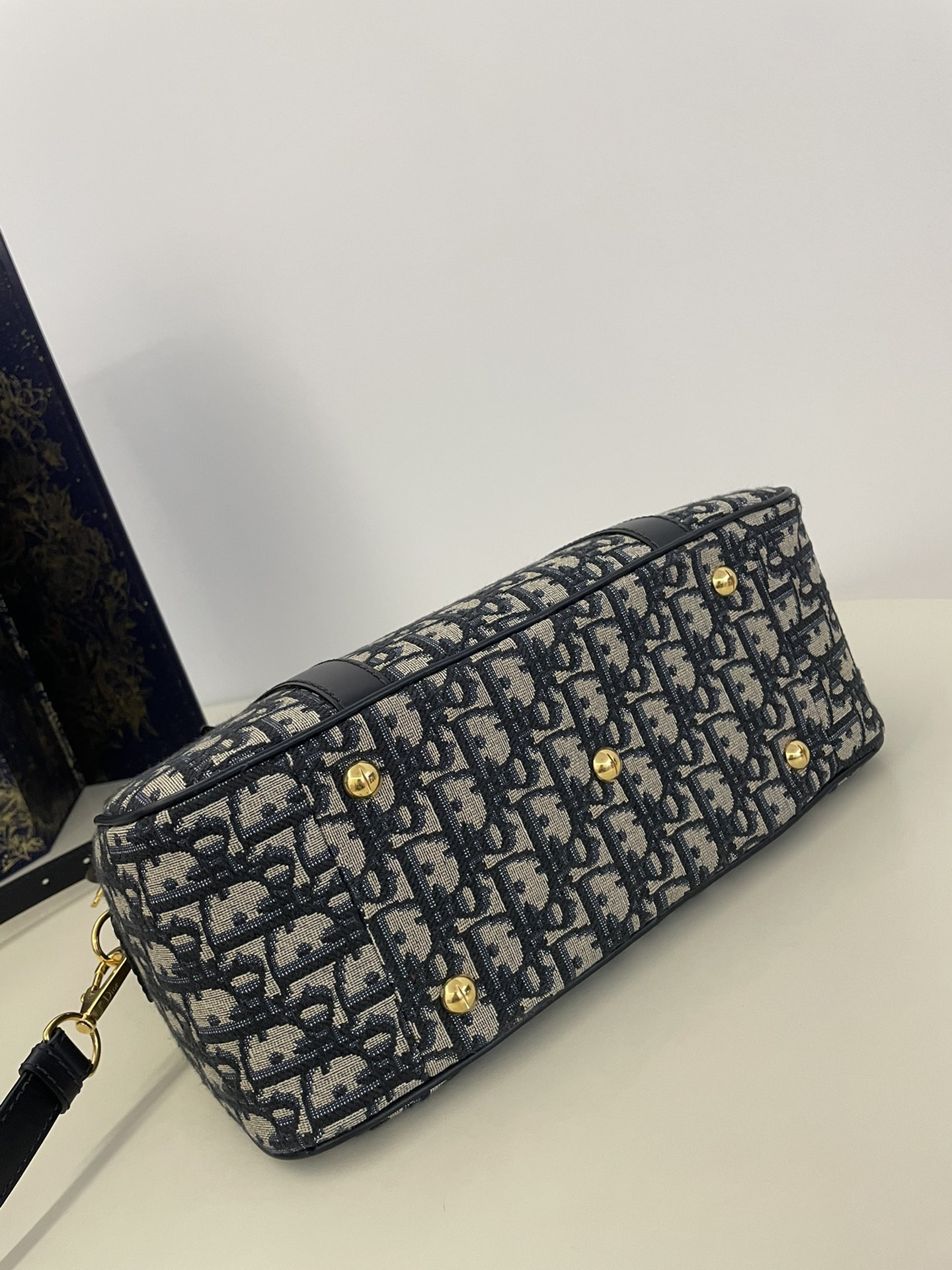 D*or vibe bowling bag-31*11.5*22.5cm