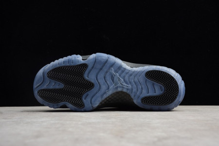 JORDAN 11 RETRO CAP AND GOWN 378037-005