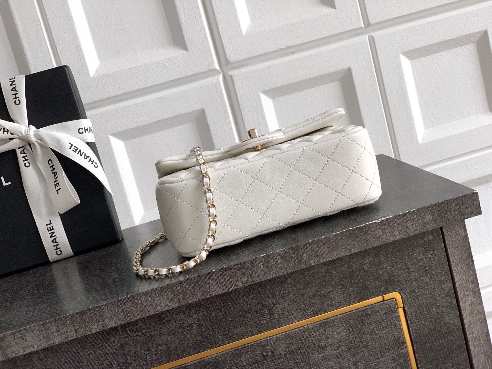 Ch@nel Flap Bag Mini CF Handle -Lambskin Leather-20*13*9cm