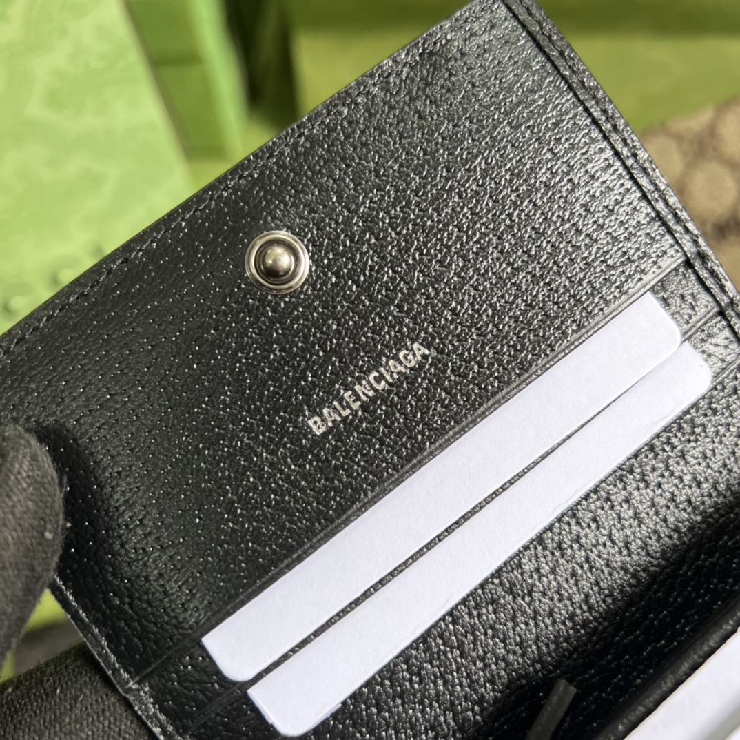 G*u*i&ba*len*cia*ga pouch-11x8.5x3cm