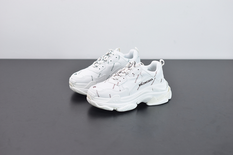 Ba*len*cia*ga triple s