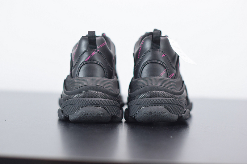 Ba*len*cia*ga triple s