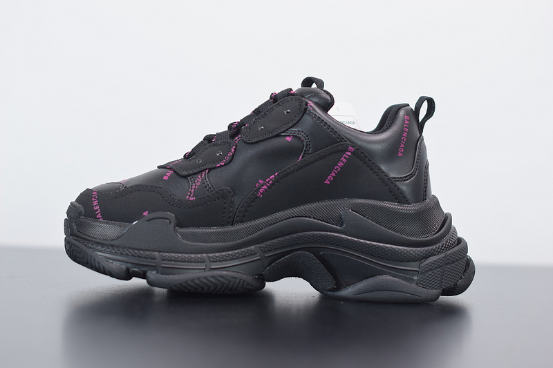 Ba*len*cia*ga triple s