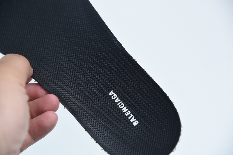 Ba*len*cia*ga triple s