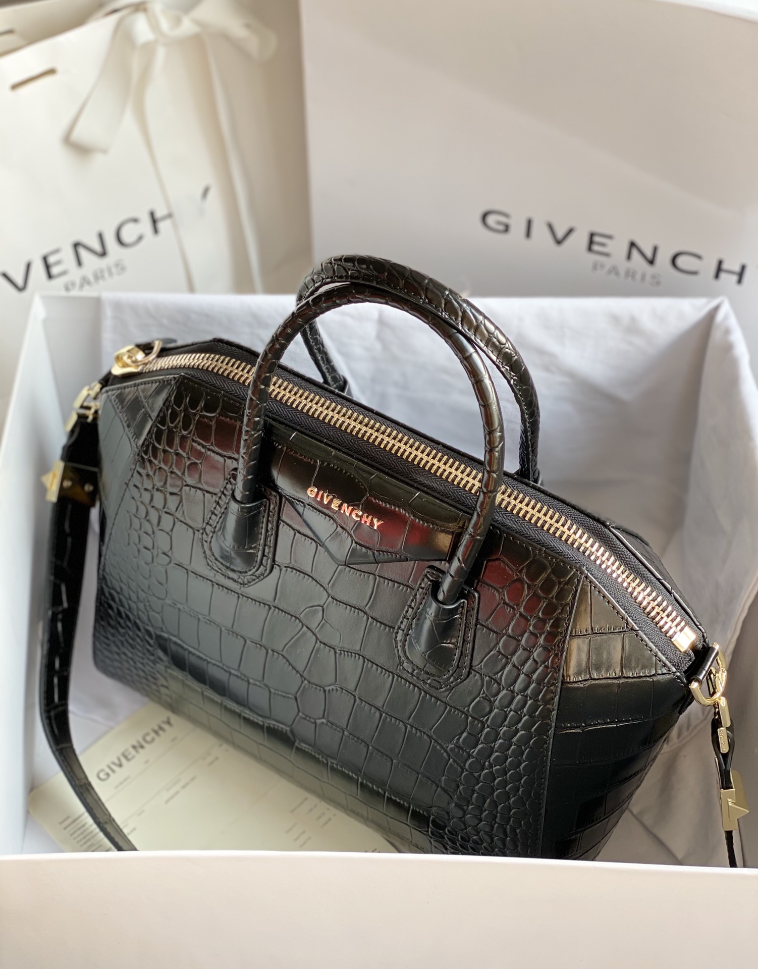 G1uenchy antigona handbags-33*18*26*41cm