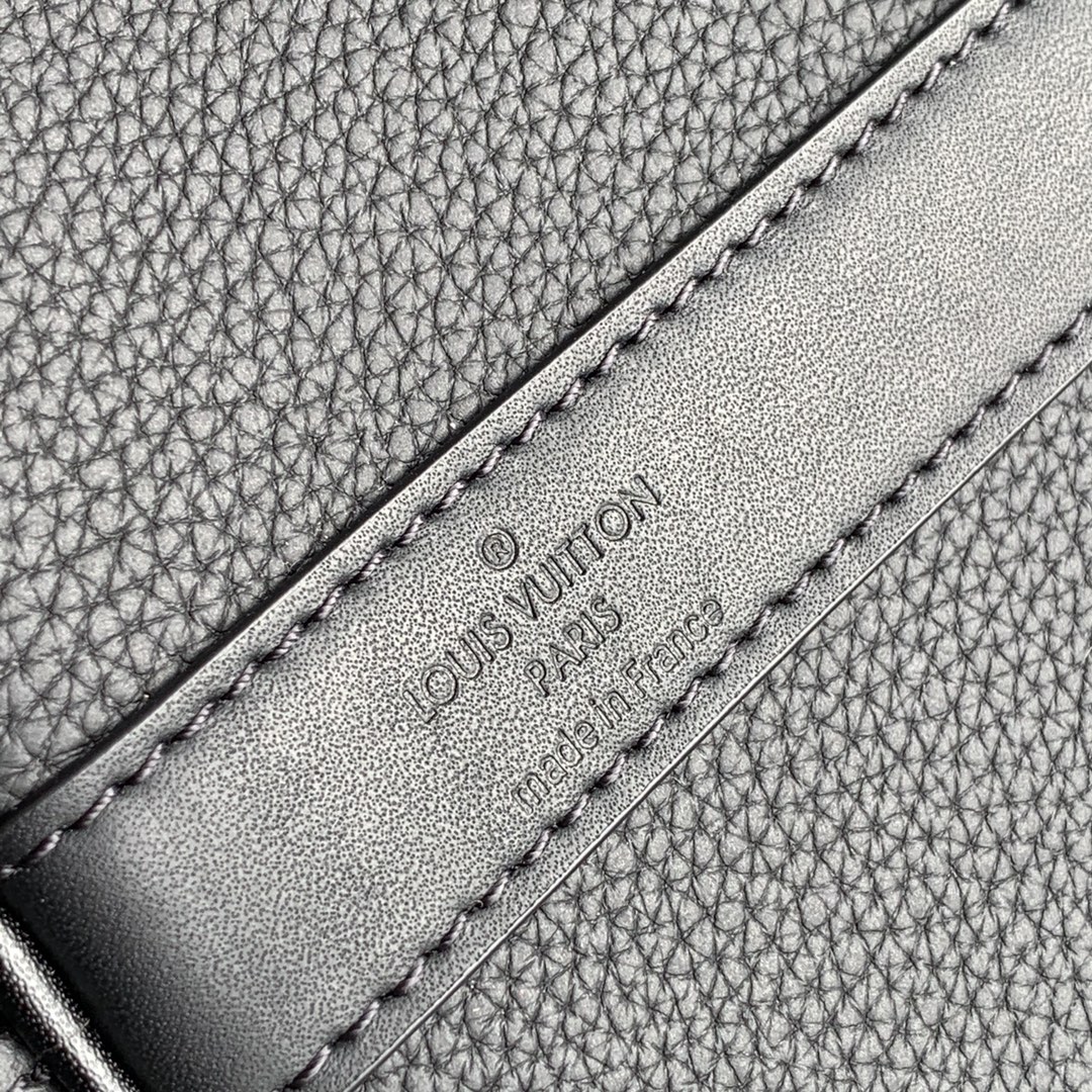 l0*is V*t0n keepall bandouliÈre 40 -42*26*20cm