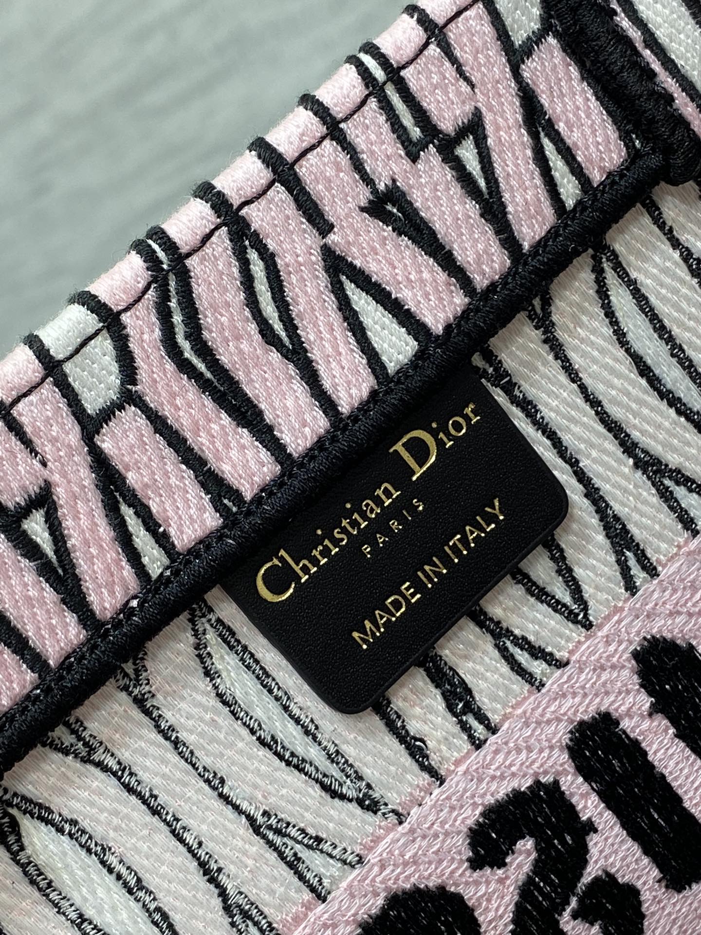 D*or small book tote-26*8*22cm