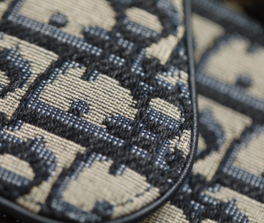 D*or oblique belt bag-17 *10.5*3.5cm