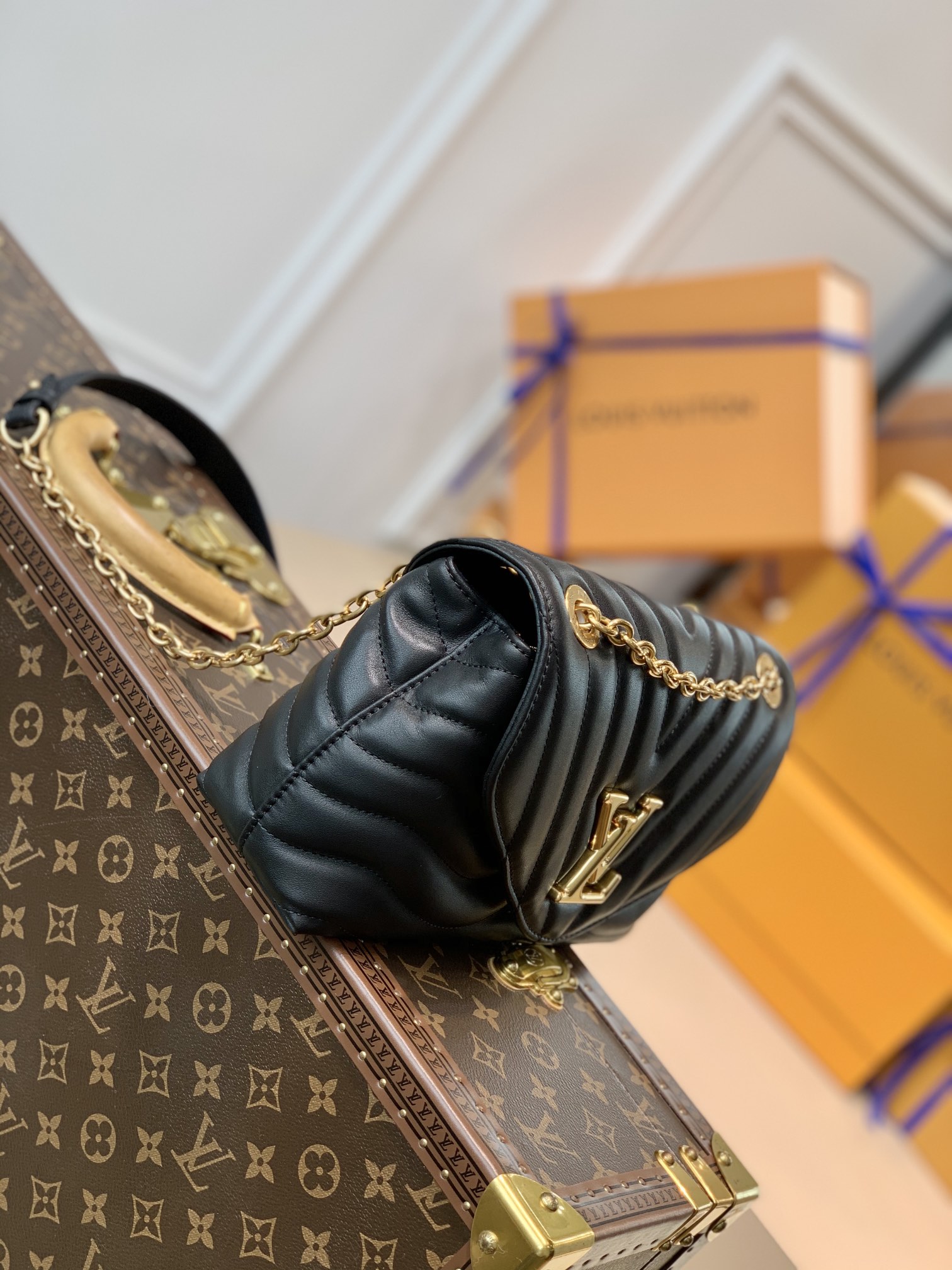 l0*is V*t0n new wave bag-24x14x9cm