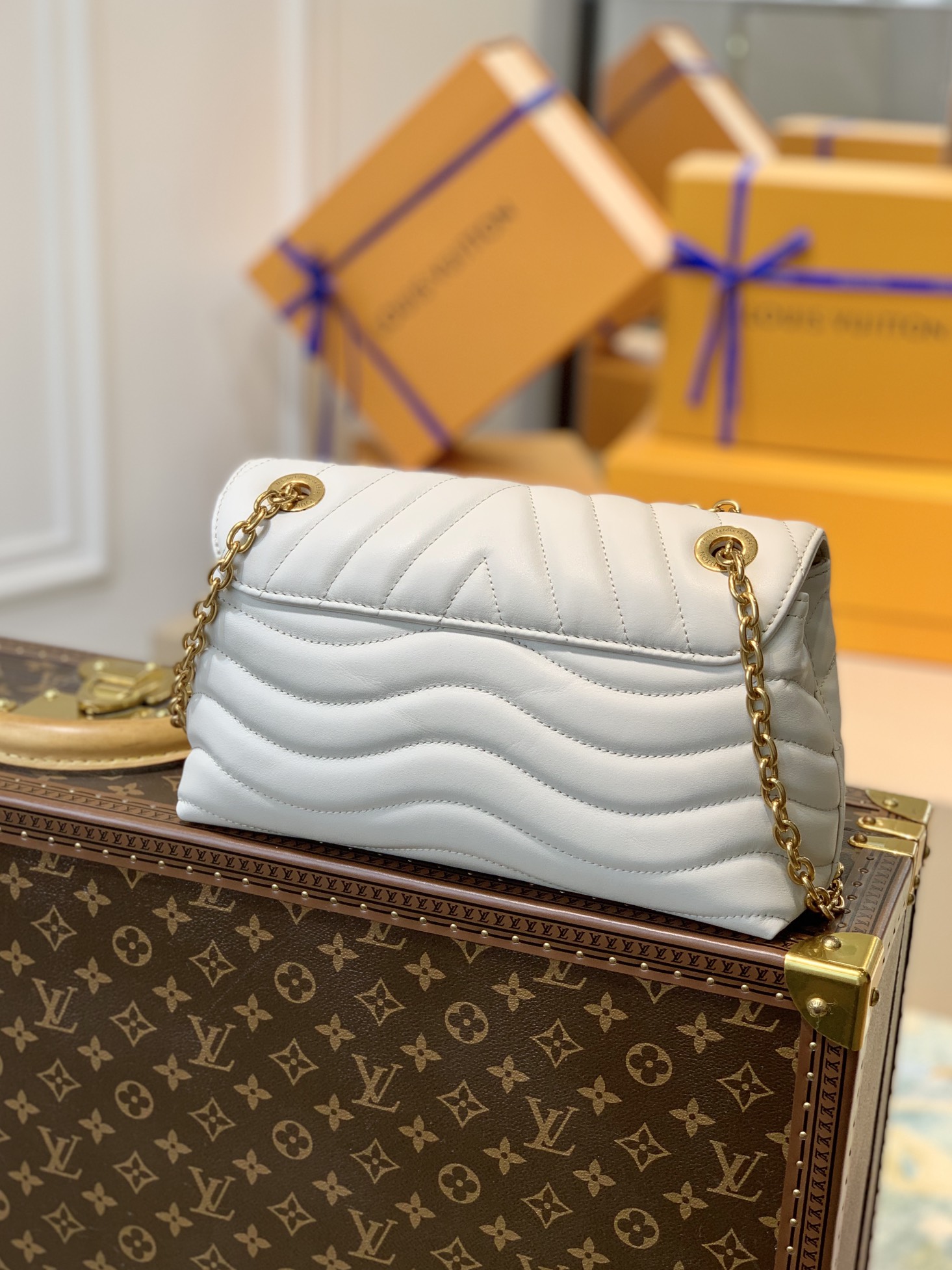 l0*is V*t0n new wave bag-24x14x9cm