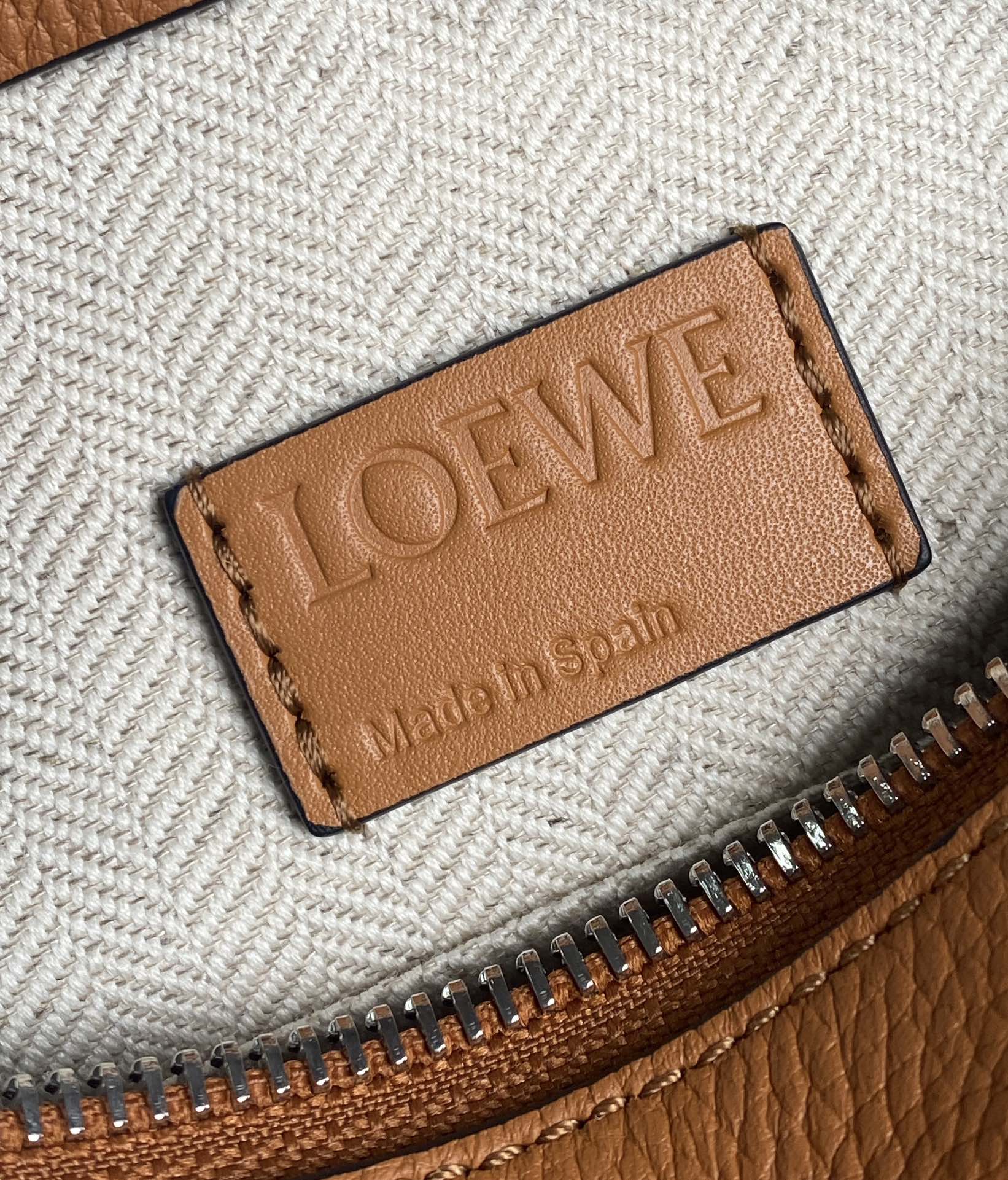 L0ew* pouch-29.5*20cm