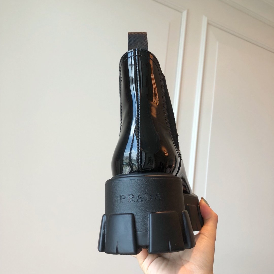 Pra*a 2020ss boots