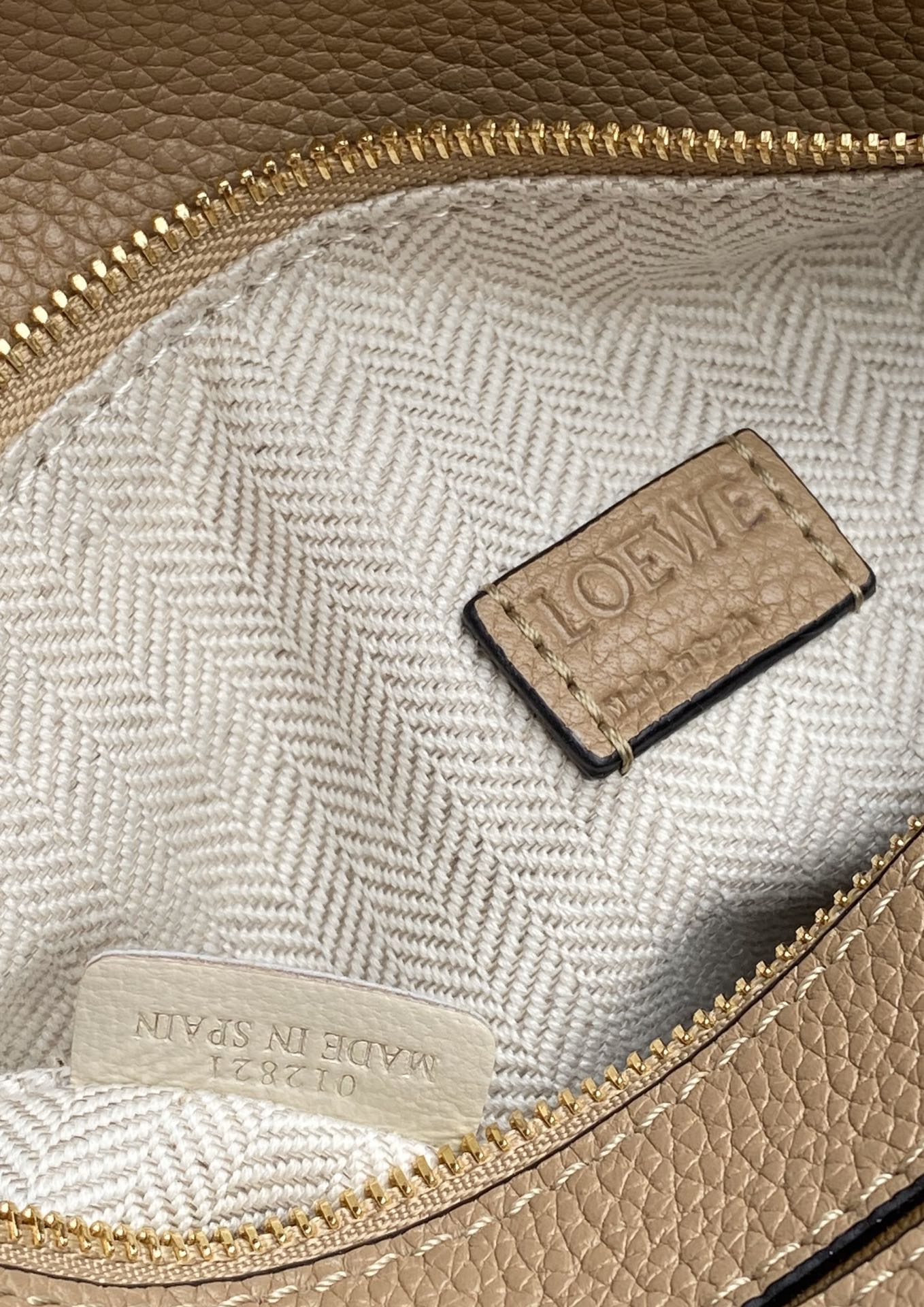 L0ew* puzzle mini bag-18*11*7.5cm