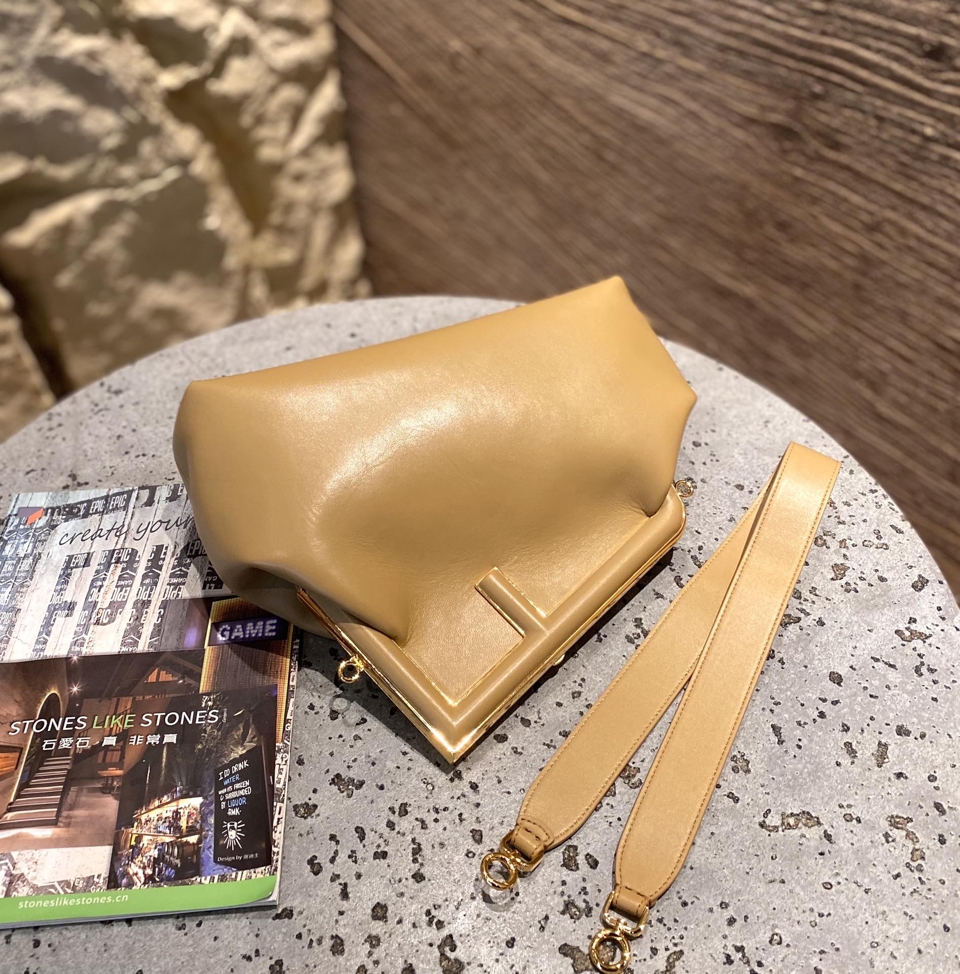 F**di first bag-26*18*9.5/32.5*23.5*15cm