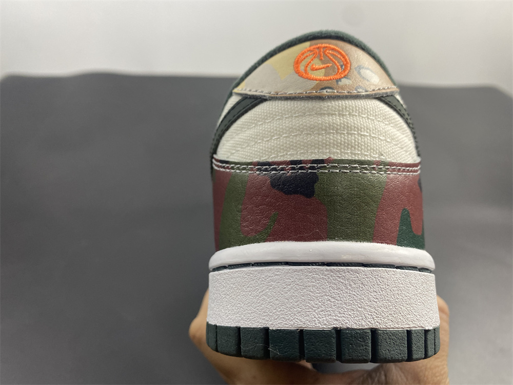 Dunk Low SE Sail Multi-Camo DH0957-100