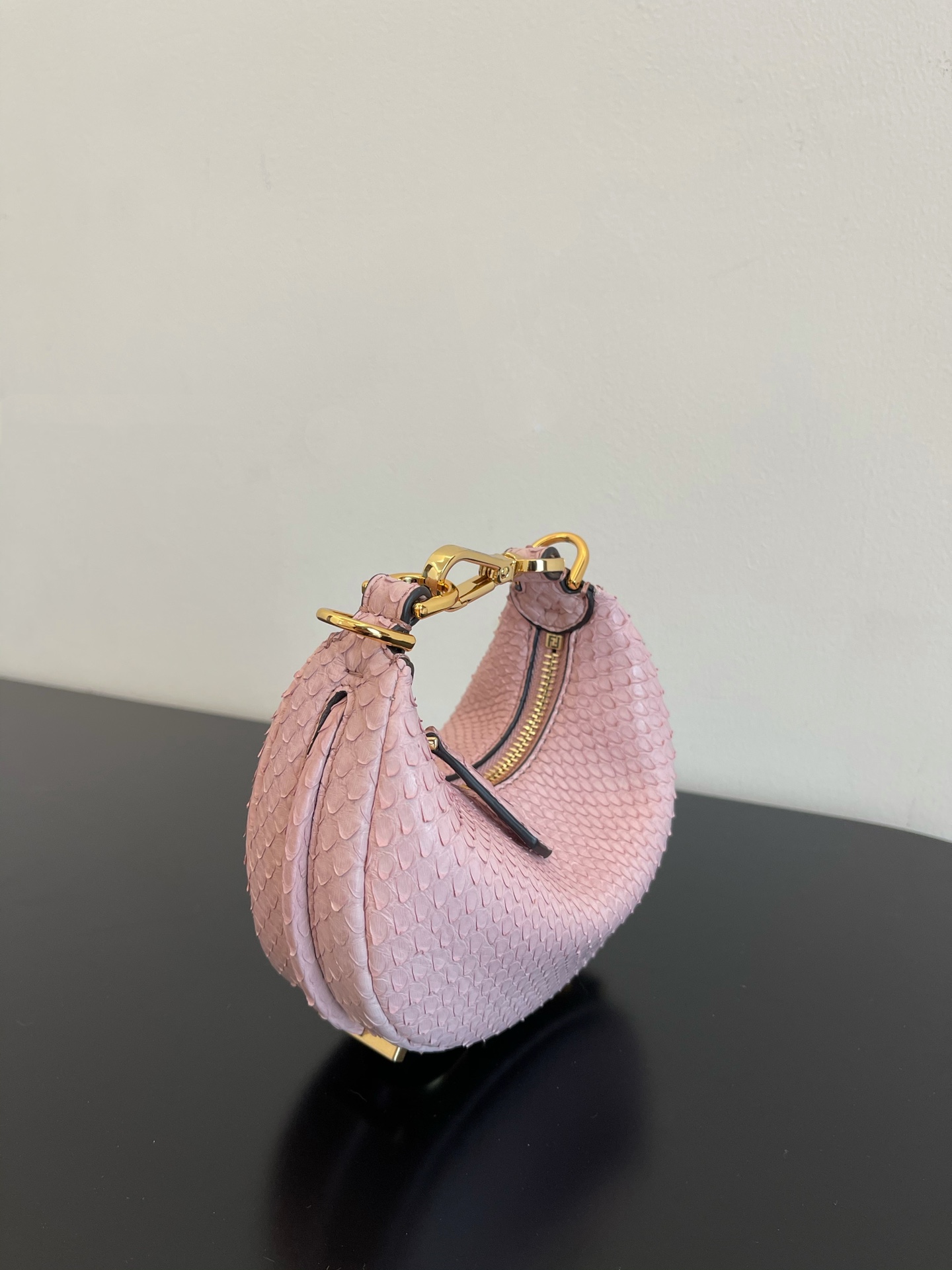 F**di praphy-16.5x14x5cm