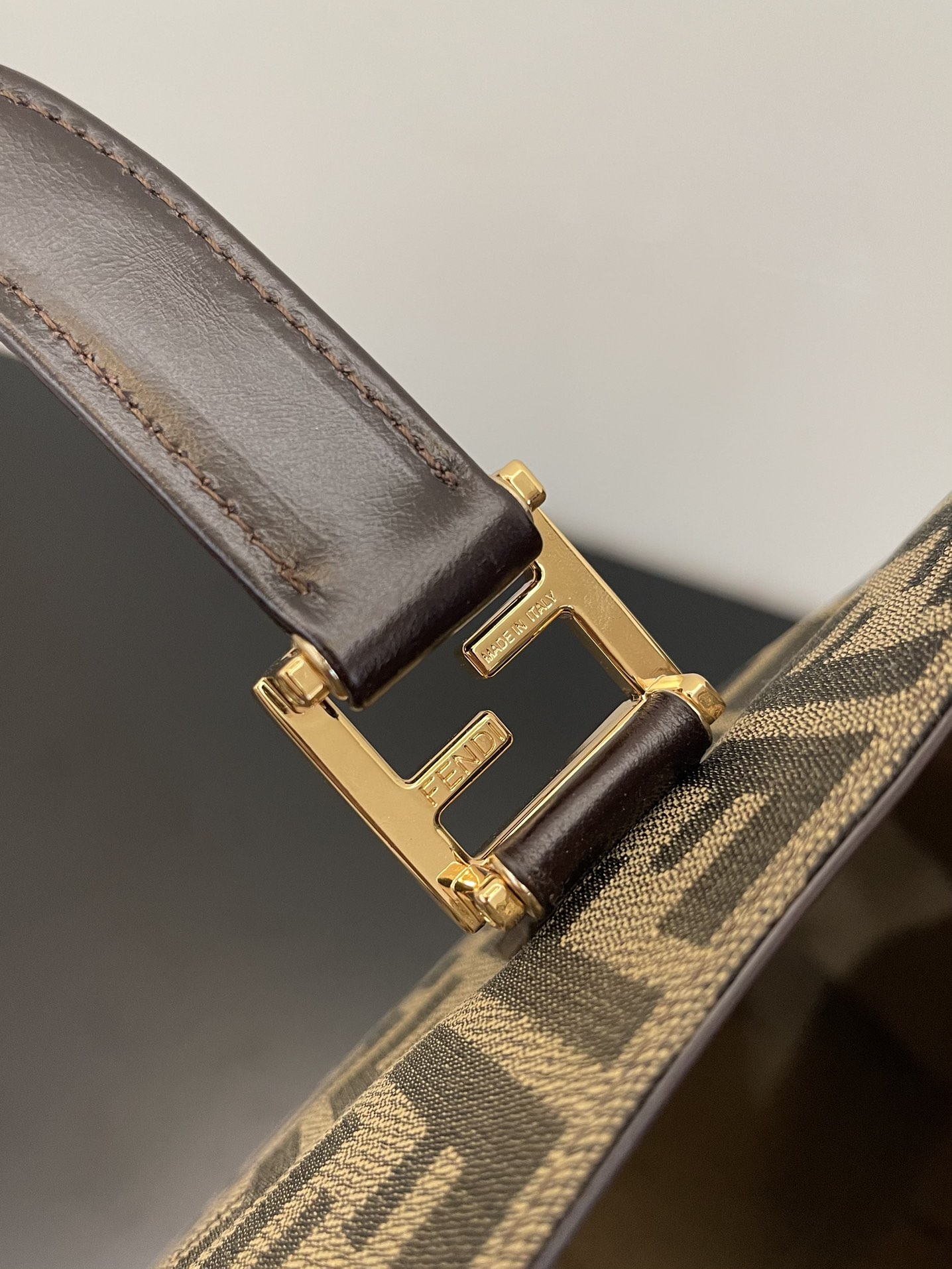 F**di vintage tote-34x13x34cm