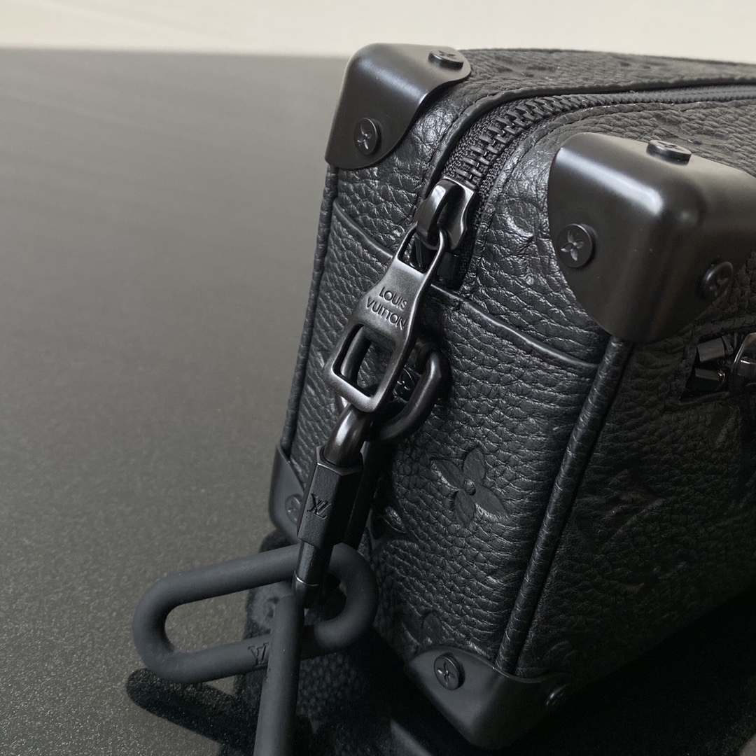 l0*is V*t0n mini soft trunk m80033-18.5 x13x8cm