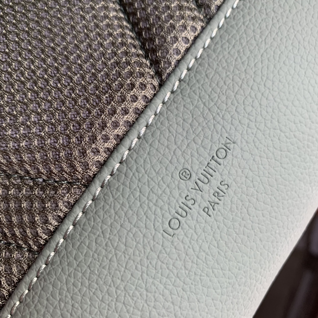 l0*is V*t0n aerogram backpack m57079-43*30*14cm