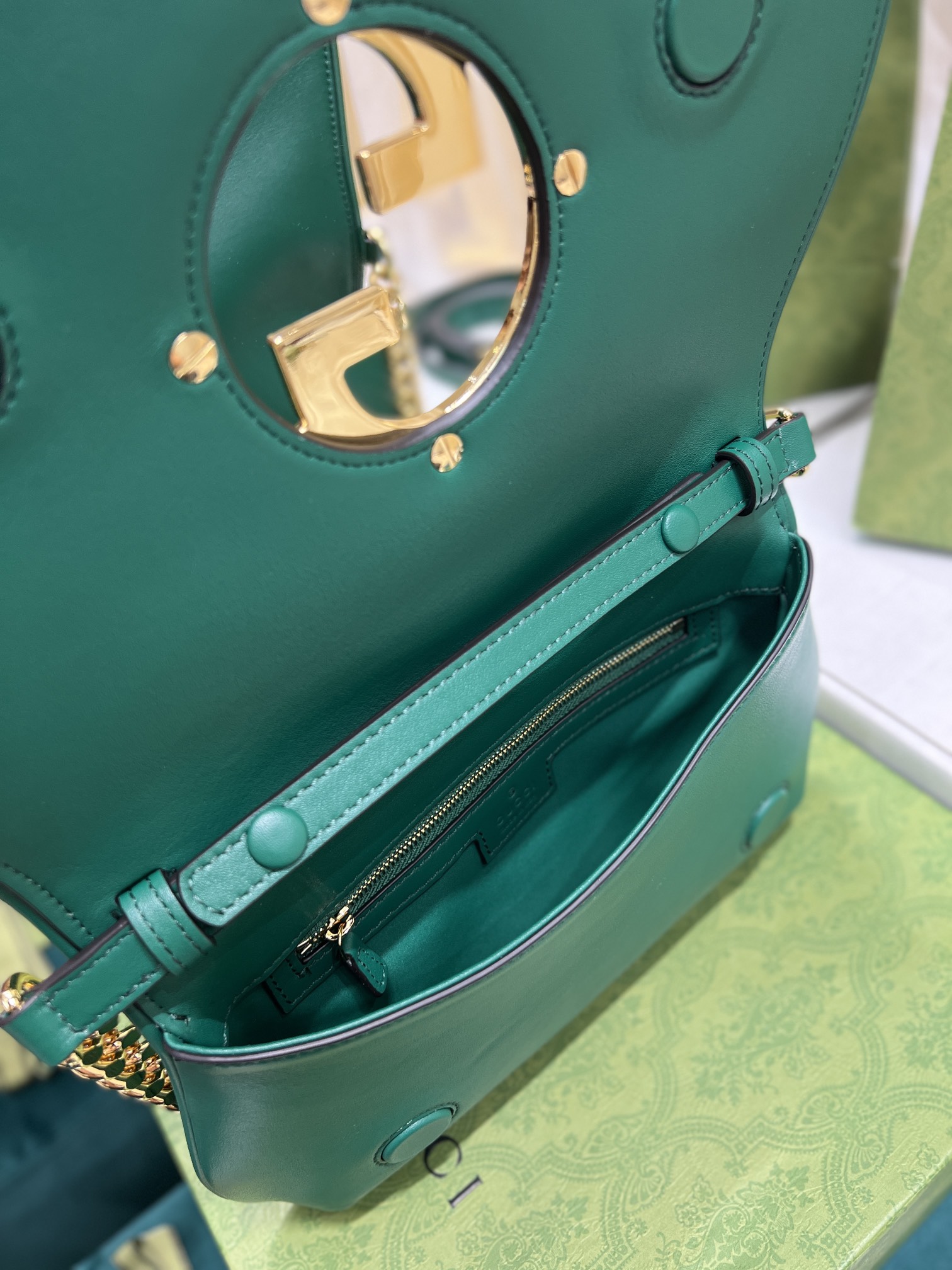 G*u*i blondie shoulder bag-28*16*4cm