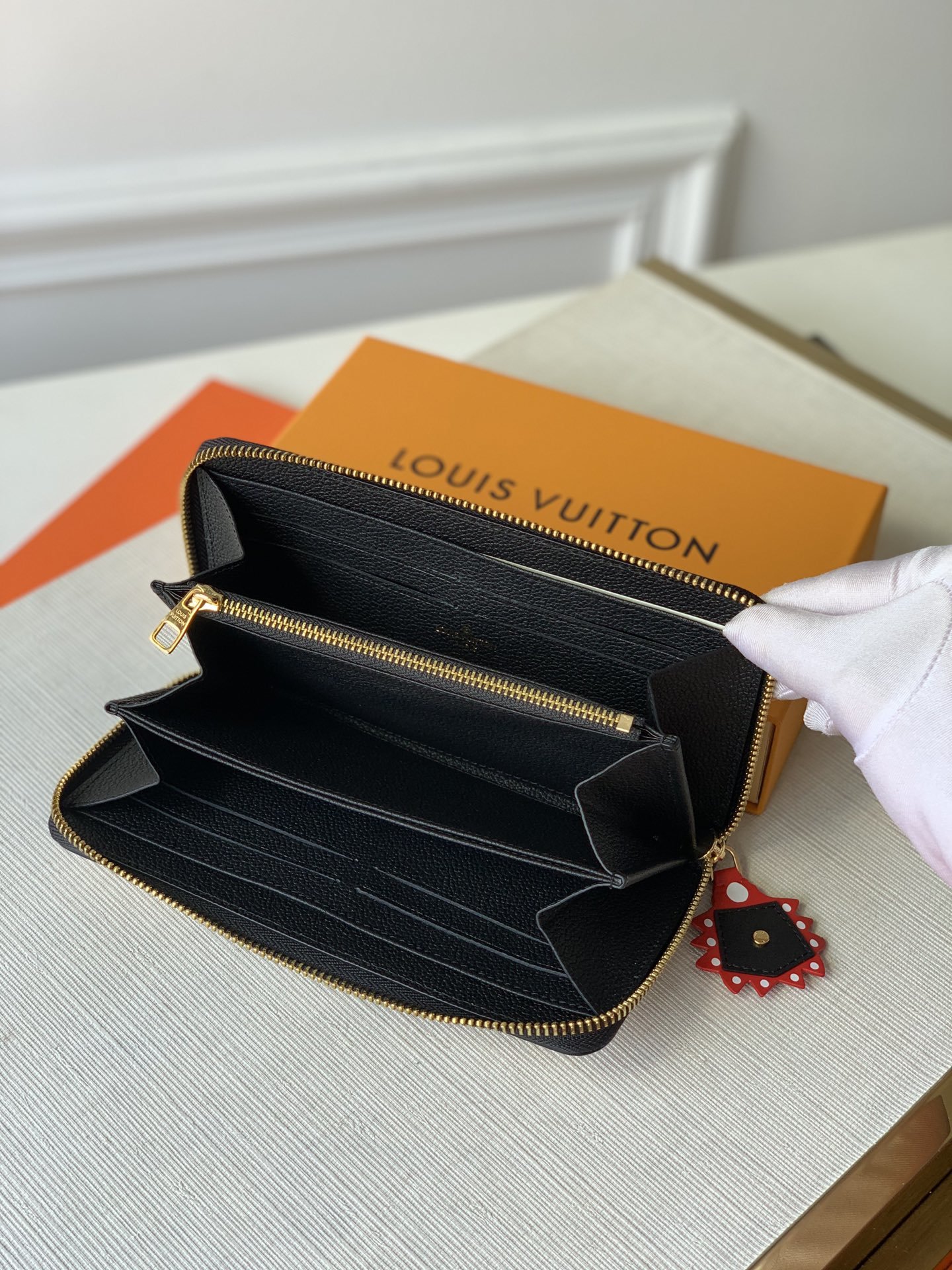 l0*is V*t0n zippy wallet m69520-19*10cm