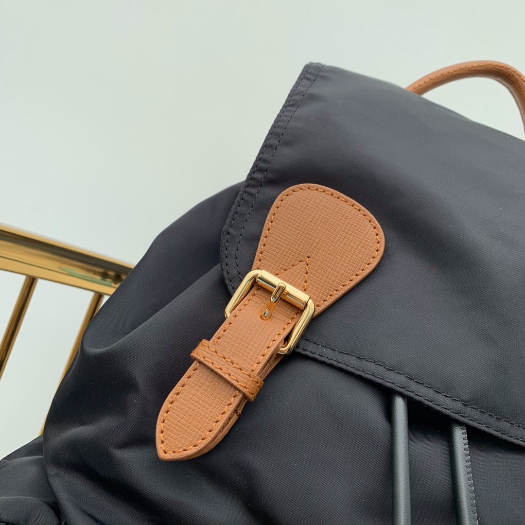 B**rry rucksack backpack-28x42cm