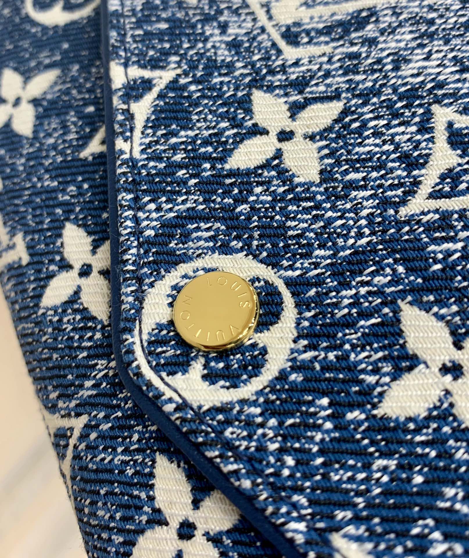 l0*is V*t0n sarah wallet m81183-19.5x10.5x2.5cm