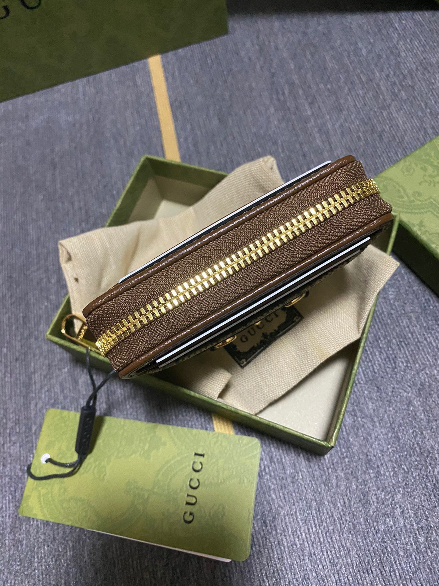 G*u*i wallet-11.5*8.5*3cm