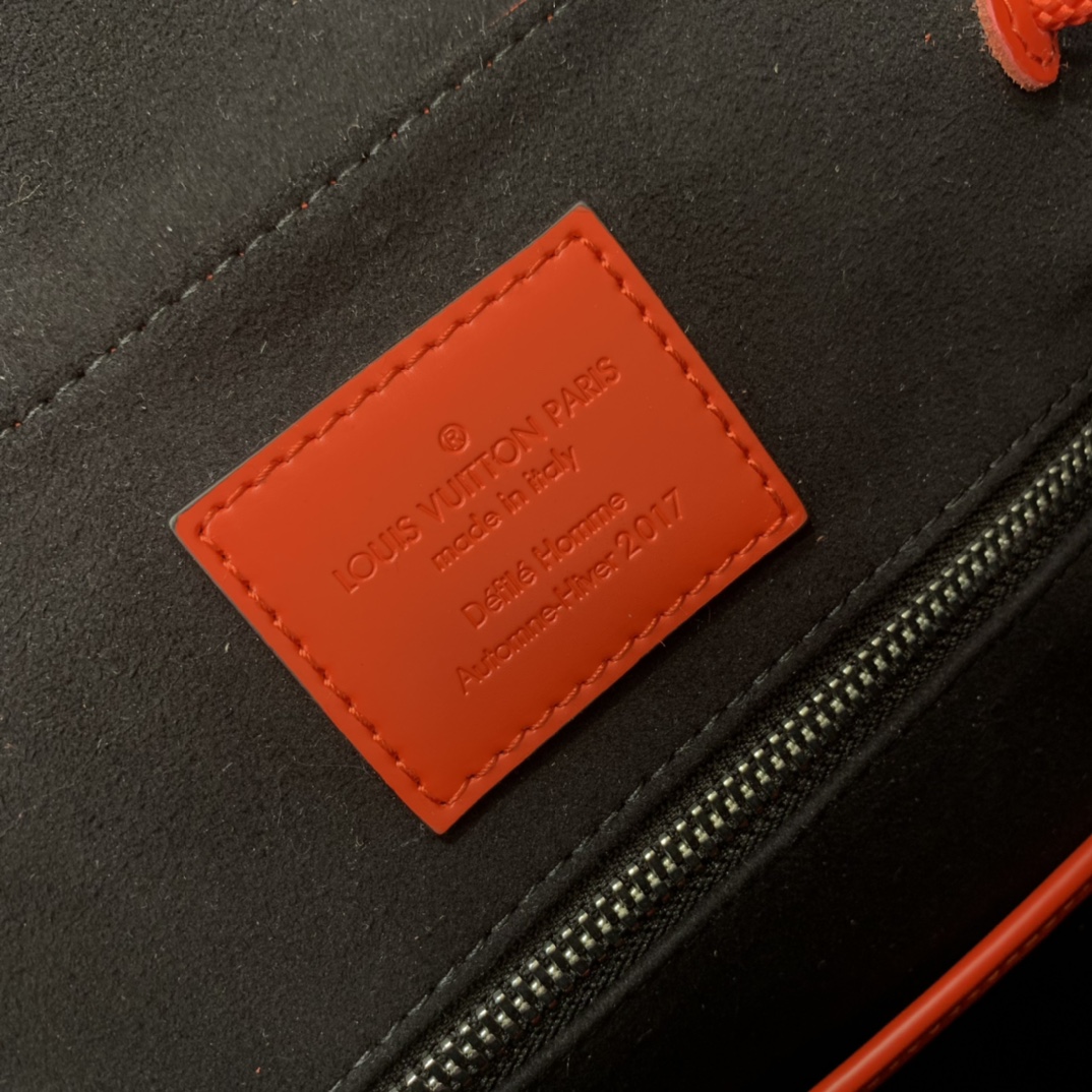 l0*is v*t0n S*p*ebackpack-m41379-34*13*47cm