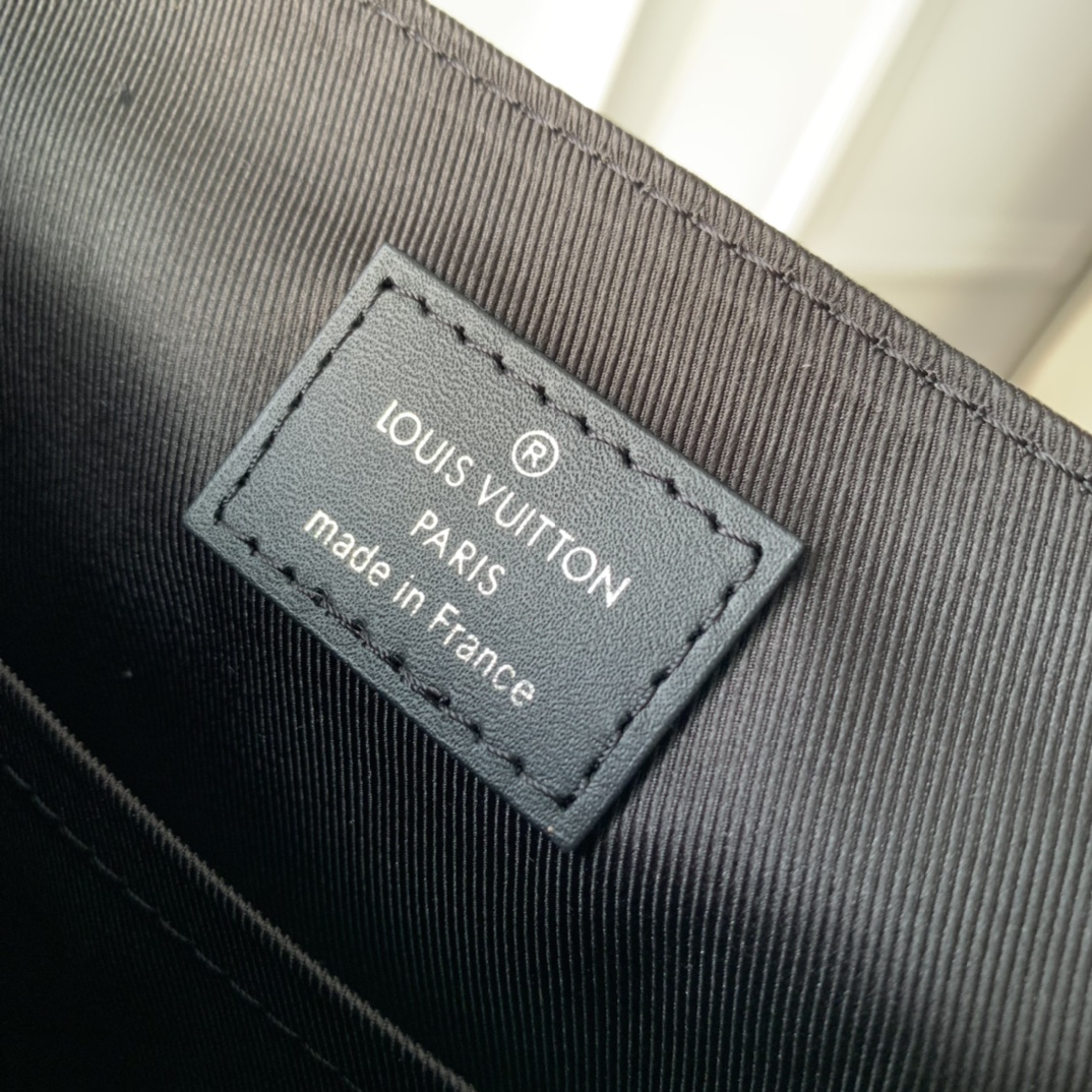 l0*is V*t0n district messenger bag-m46255-26*20*7cm