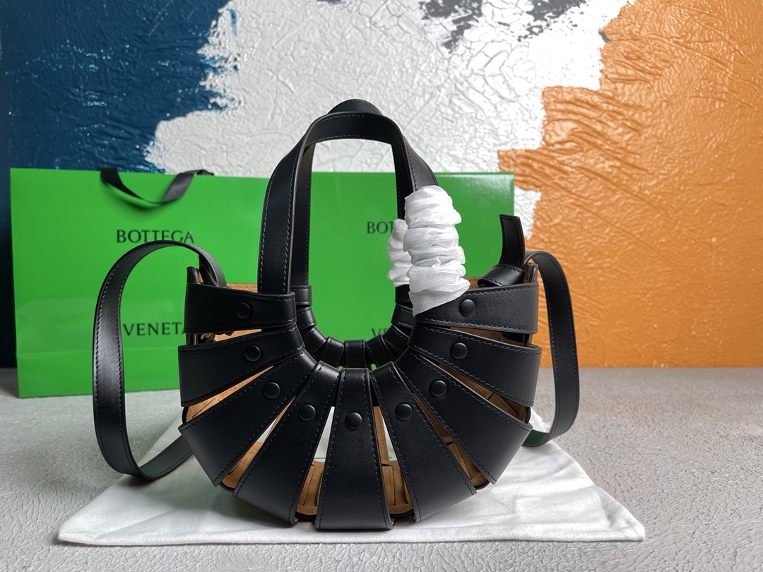 bo*te*ga Ve*ne*tatote-25*15*10cm