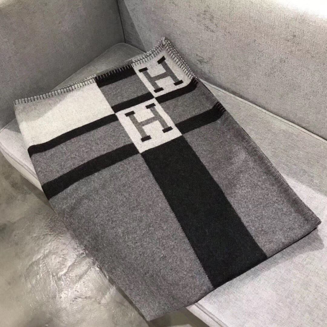 H**mes blankets-180*140cm