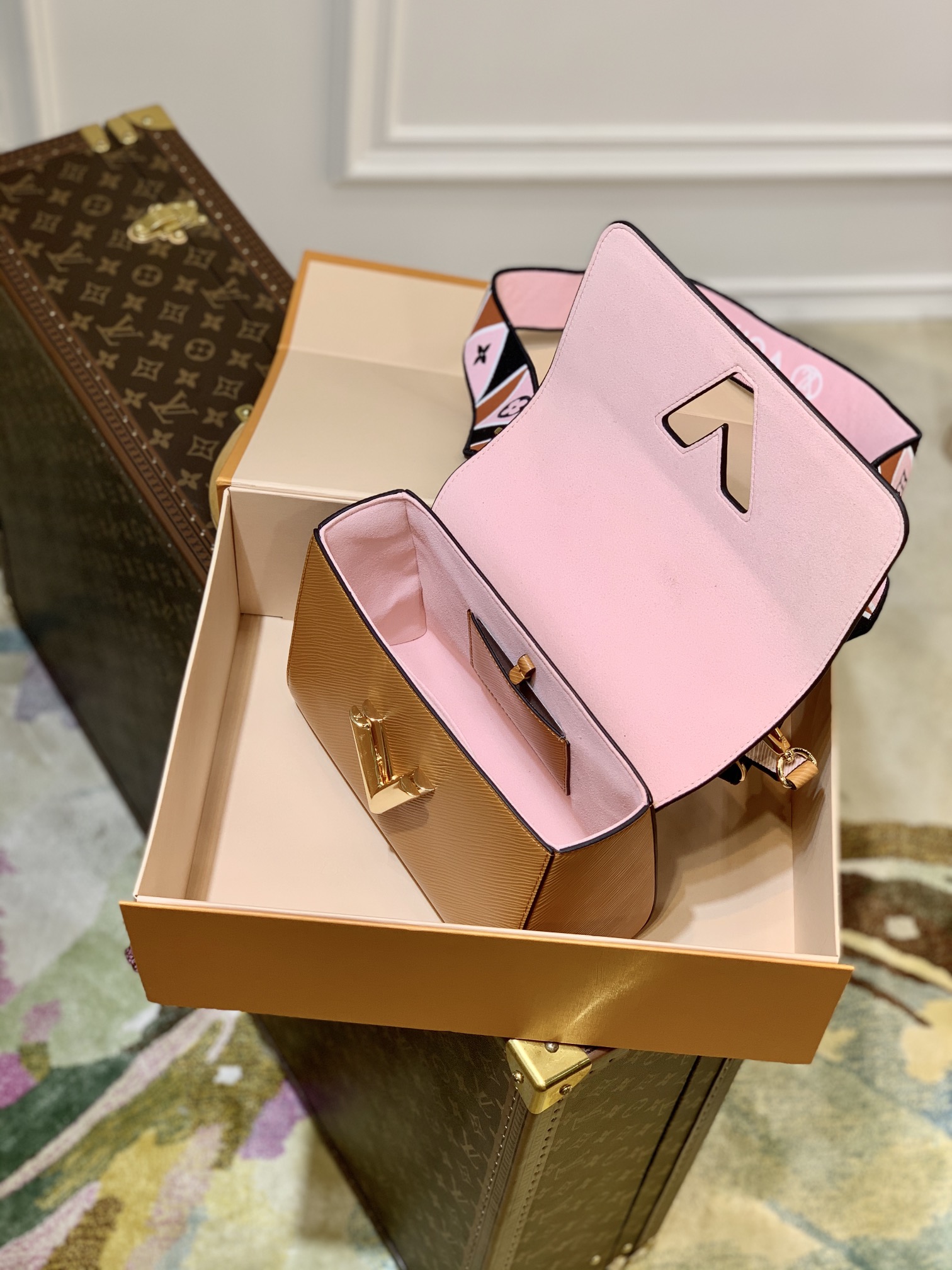 l0*is V*t0n twist mm-23*17*9.5cm