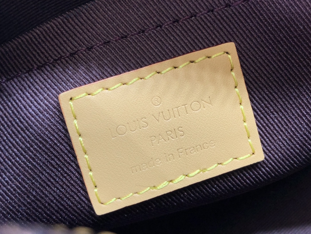 l0*is V*t0n valisette souple bb-21*16*7cm