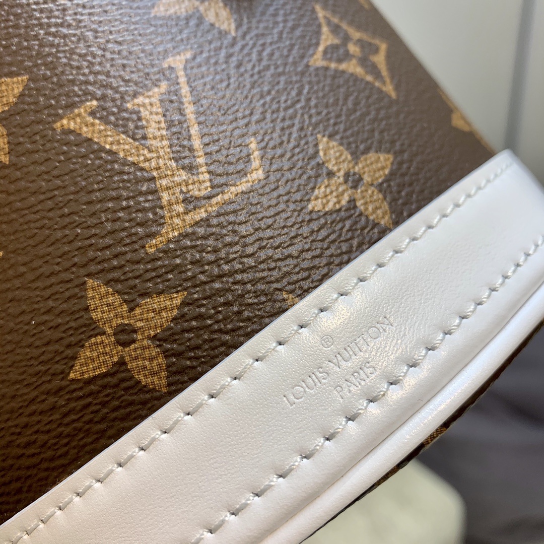 l0*is V*t0n m81489 nano bucket-13*17*9cm