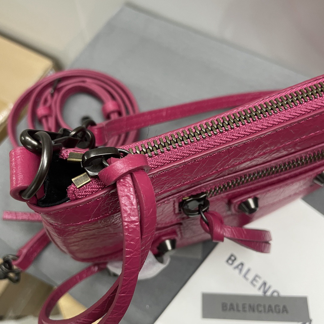 Ba1en*iaga Le City Pouch on Strap-24*4*13CM