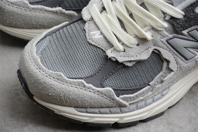 new Ba1an*e 2002r protection pack rain cloud m2002rda