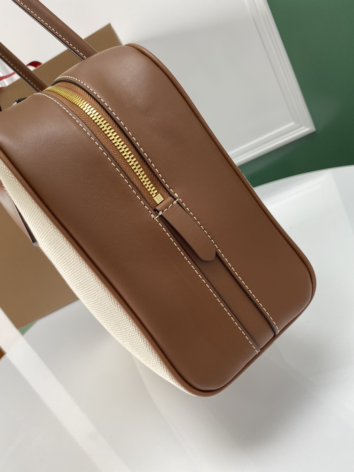 B**rry tote-30 x 11 x 22.5cm