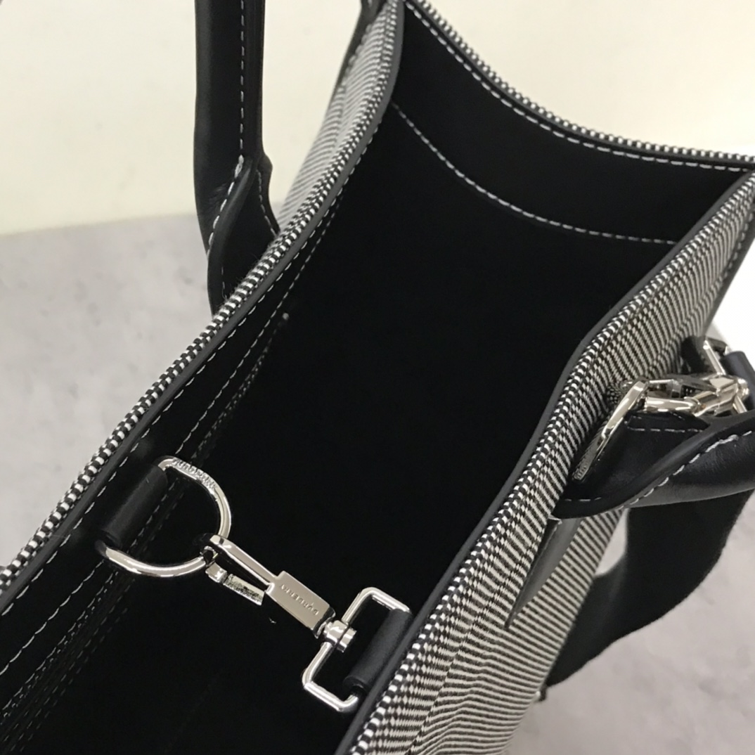 B**rry tote bag-35.5 x 15 x 37.5cm