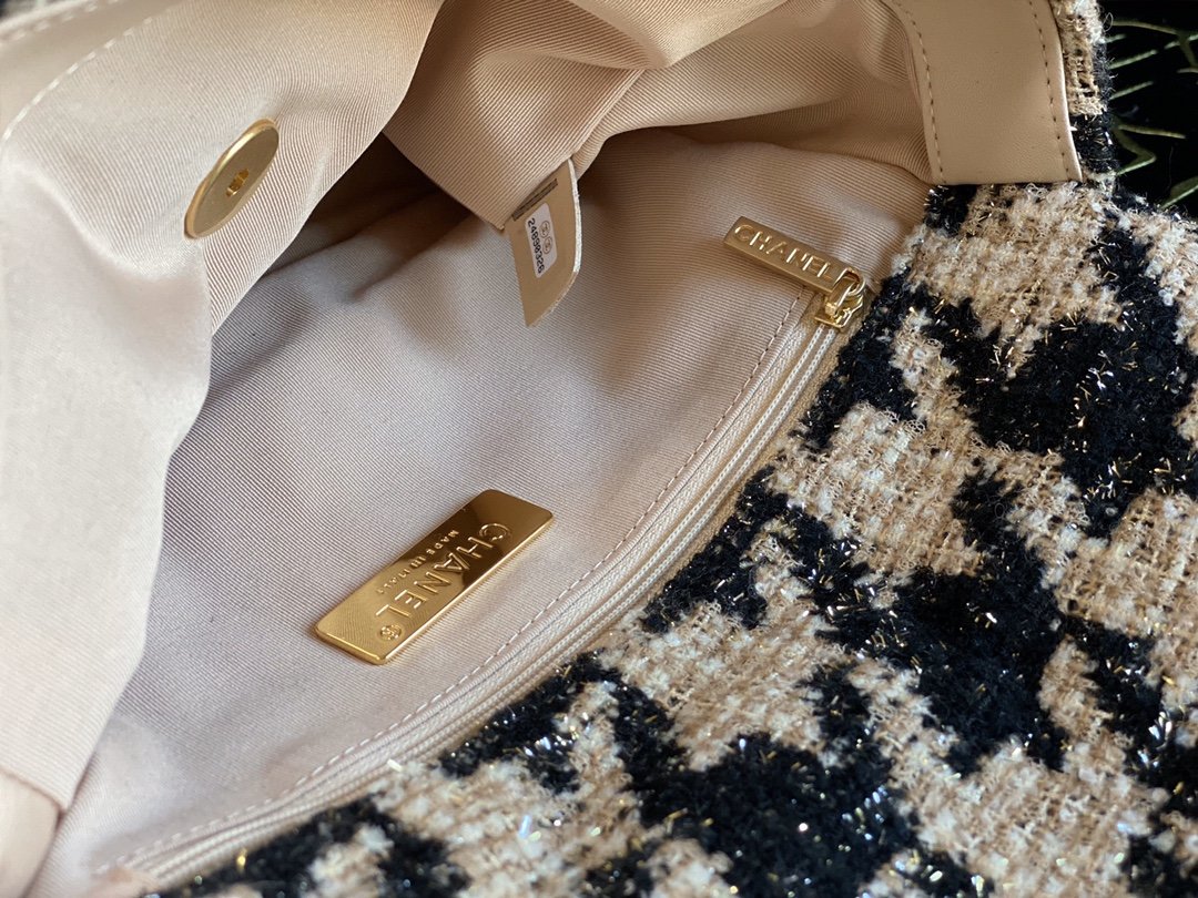 Ch@nel 19 Flap Bag-26CM