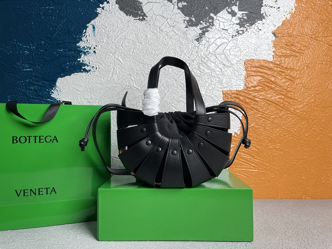 bo*te*ga Ve*ne*tatote-25*15*10cm