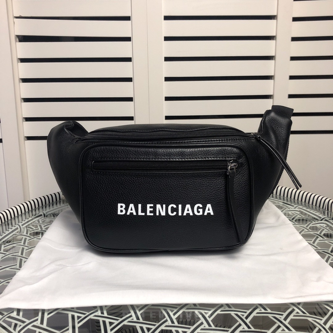 Ba*len*cia*ga crossbody bag-25x17x5cm