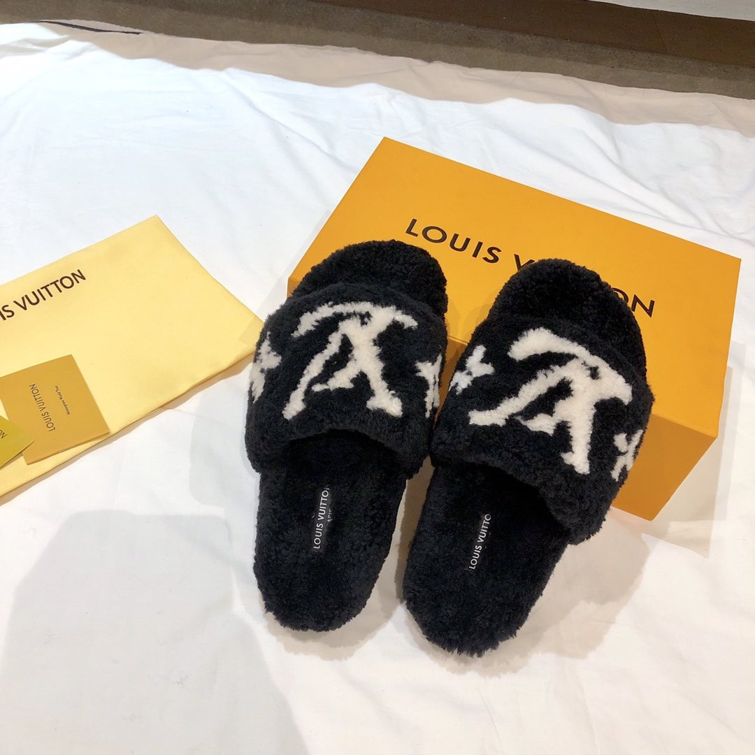 l0*is V*t0n wool slippers