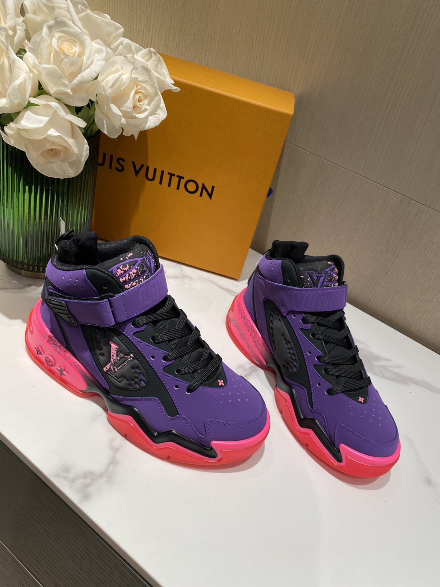 l0*is V*t0n trainer2(eu35-45)