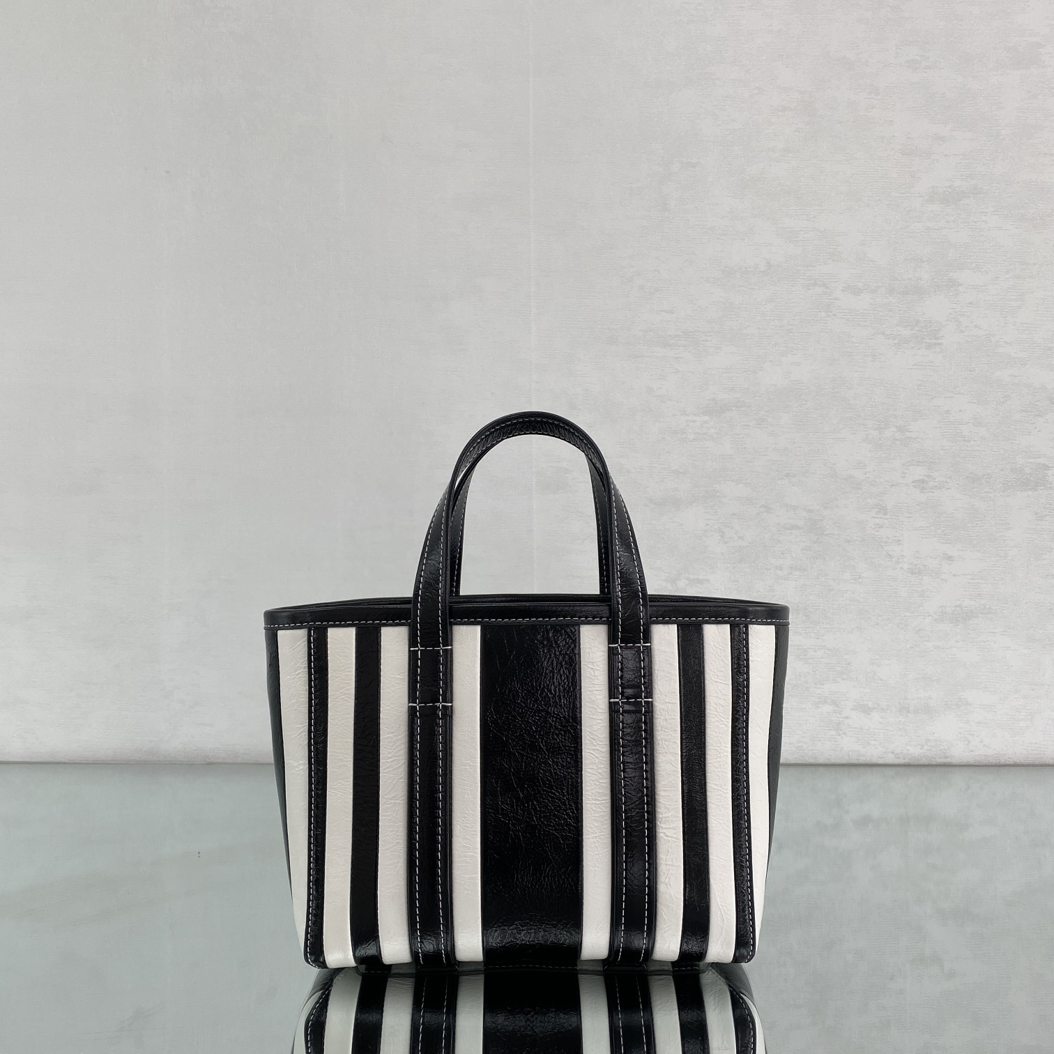 Ba*len*cia*ga͙ 21ss tote-28x10x19cm