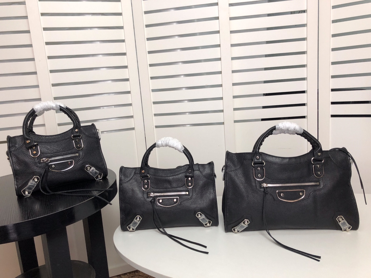 Ba*len*cia*ga graffiti classic city(4 size avaible)