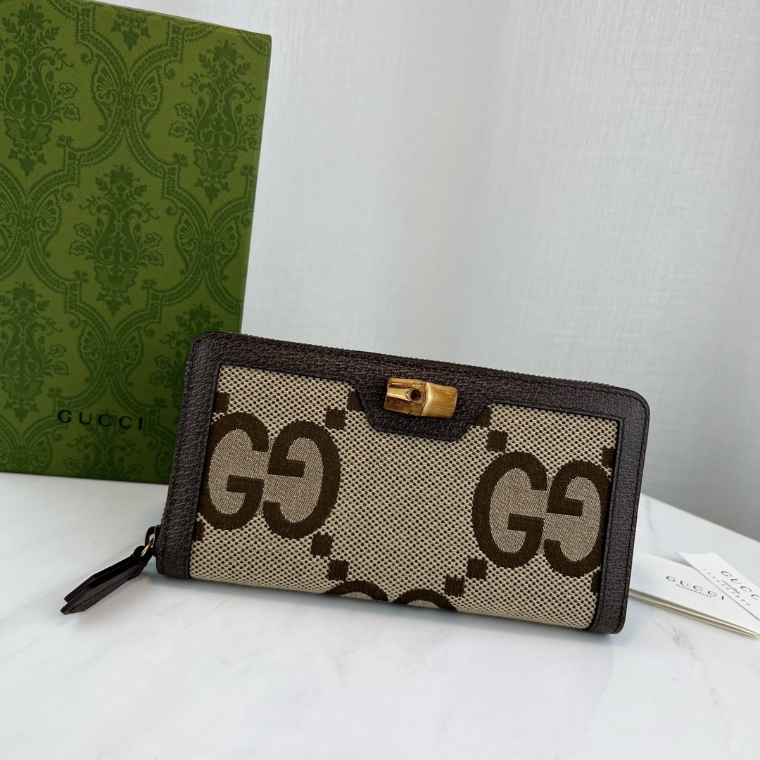 G*u*i wallet-19x10.5x2cm